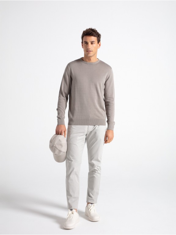 Pantalón chino slim fit...