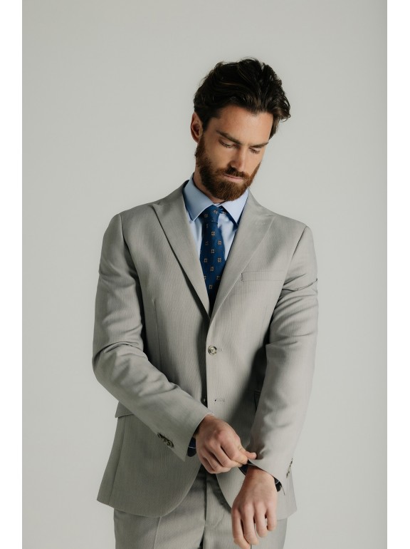 Americana de traje skinny...