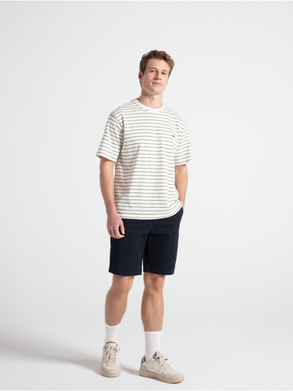 Bermuda chino esencial