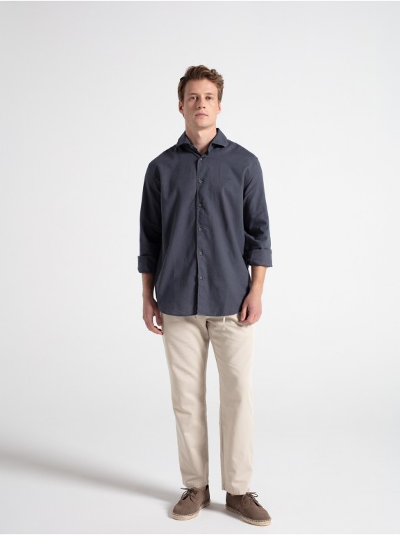 Pantalón de lino con pinzas