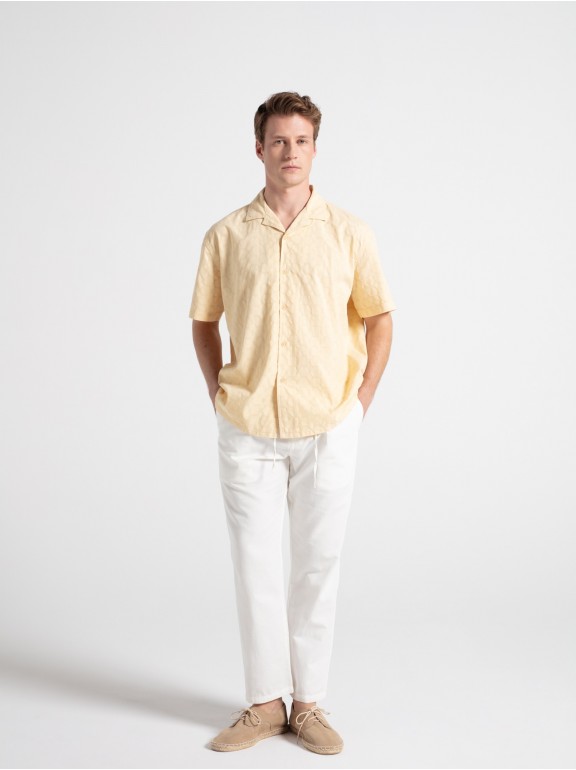 Pantalón de lino con pinzas